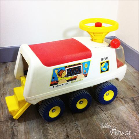 Porteur camion fisher price on sale